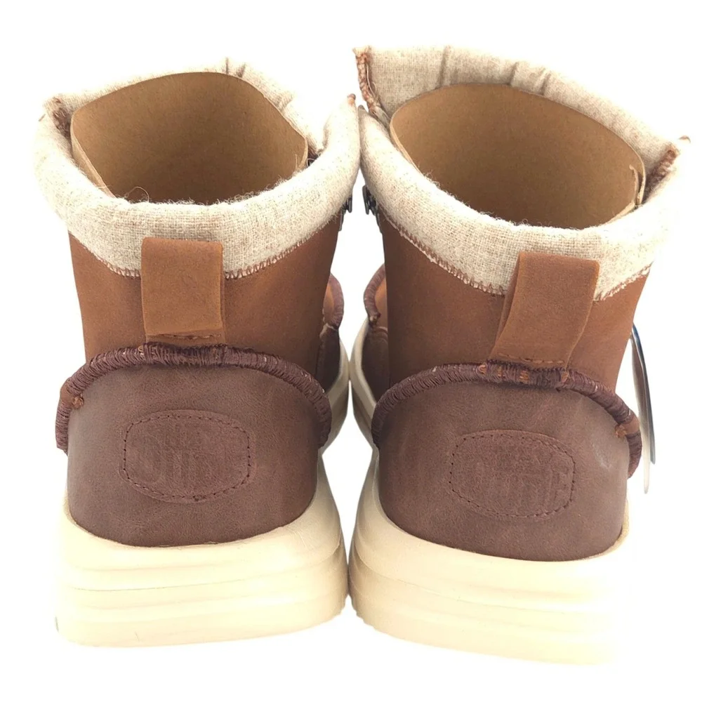 Hey Dude Bradley Classic Tumbled Boots Mens 9 Cognac Brown Water Repellent NEW